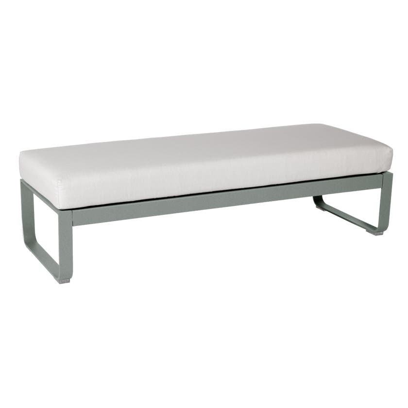 Banquette BELLEVIE 2 places de Fermob, Coussin Blanc grisé, Gris lapilli Banquette BELLEVIE 2 places de Fermob, Coussin Blanc grisé, Gris lapilli