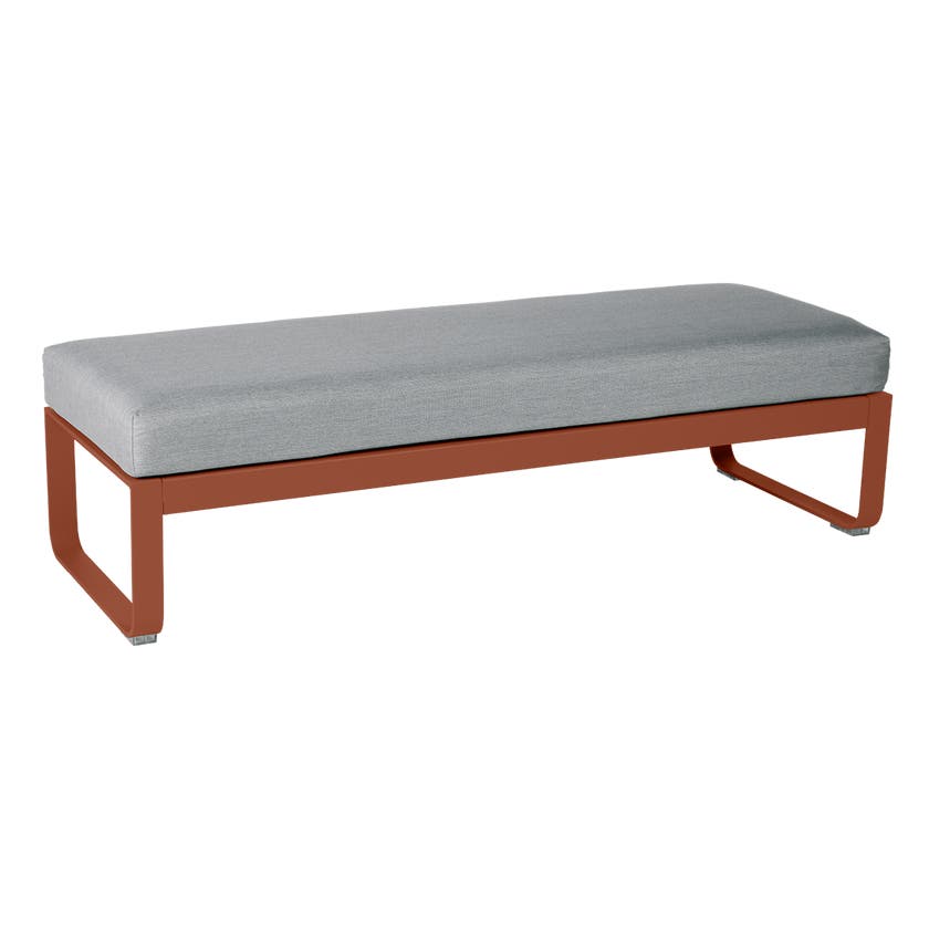 Banquette BELLEVIE 2 places de Fermob, Coussin Gris flanelle, Ocre rouge Banquette BELLEVIE 2 places de Fermob, Coussin Gris flanelle, Ocre rouge