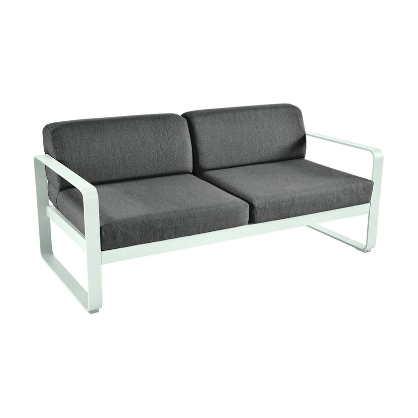 Canapé BELLEVIE de Fermob, coussin gris graphite, Menthe glaciale Canapé BELLEVIE de Fermob, coussin gris graphite, Menthe glaciale