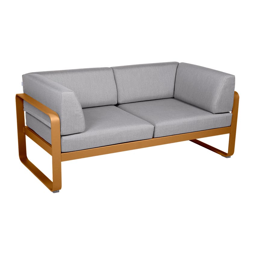 Canapé Club lounge BELLEVIE 2 places de Fermob, Pain d'épices, Coussin Gris flanelle Canapé Club lounge BELLEVIE 2 places de Fermob, Pain d'épices, Coussin Gris flanelle