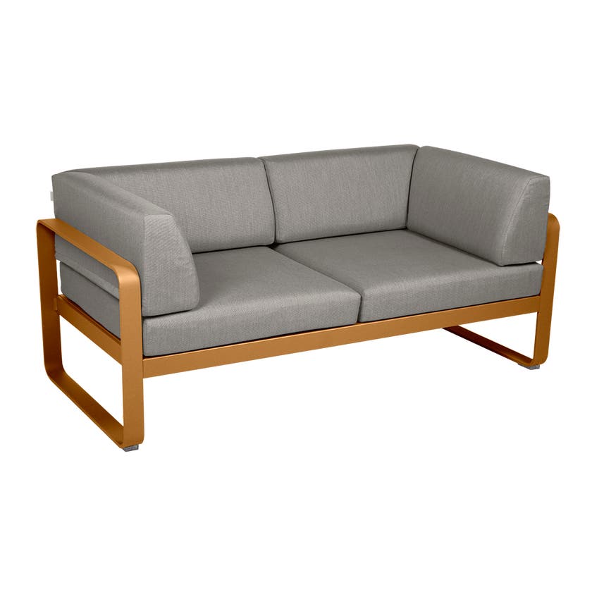 Canapé Club lounge BELLEVIE 2 places de Fermob, Pain d'épices, Coussin Taupe grisé Canapé Club lounge BELLEVIE 2 places de Fermob, Pain d'épices, Coussin Taupe grisé