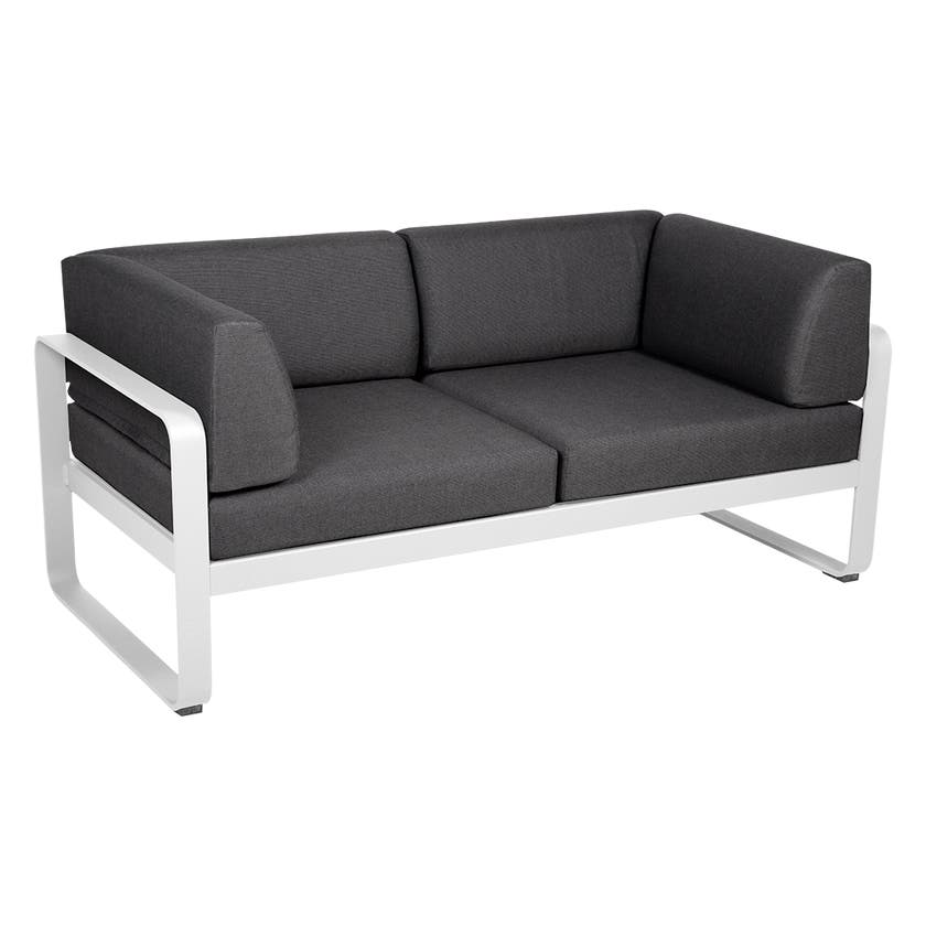 Canapé Club lounge BELLEVIE 2 places de Fermob, Blanc coton, Coussin Gris graphite Canapé Club lounge BELLEVIE 2 places de Fermob, Blanc coton, Coussin Gris graphite