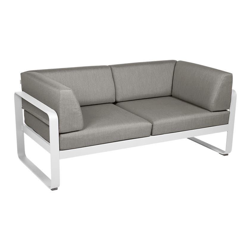 Canapé Club lounge BELLEVIE 2 places de Fermob, Blanc coton, Coussin Taupe grisé Canapé Club lounge BELLEVIE 2 places de Fermob, Blanc coton, Coussin Taupe grisé