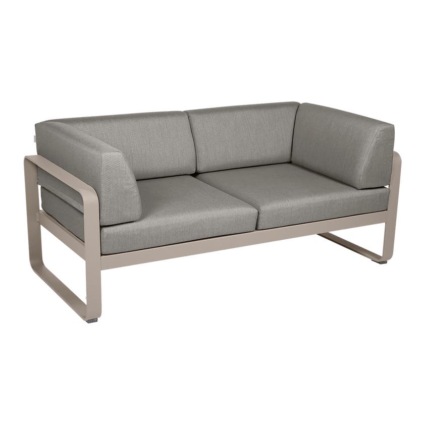 Canapé Club lounge BELLEVIE 2 places de Fermob, Muscade, Coussin Taupe grisé Canapé Club lounge BELLEVIE 2 places de Fermob, Muscade, Coussin Taupe grisé
