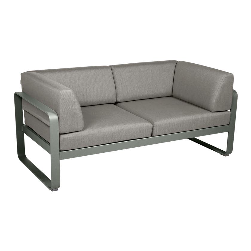 Canapé Club lounge BELLEVIE 2 places de Fermob, Romarin, Coussin Taupe grisé Canapé Club lounge BELLEVIE 2 places de Fermob, Romarin, Coussin Taupe grisé
