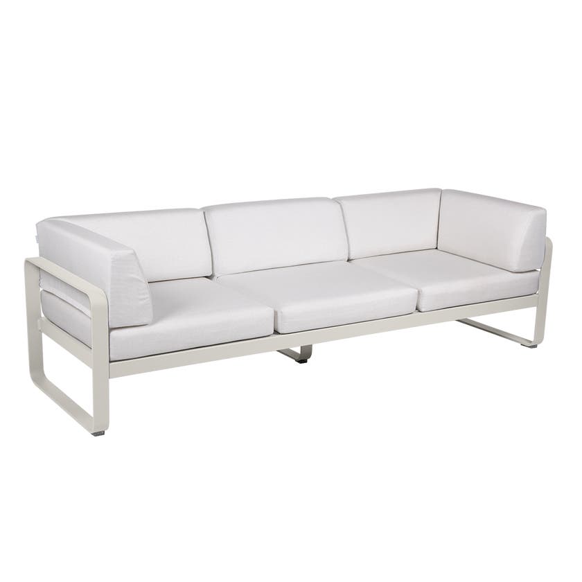 Canapé club 3 places BELLEVIE de Fermob, Gris argile, Coussin Blanc grisé Canapé club 3 places BELLEVIE de Fermob, Gris argile, Coussin Blanc grisé