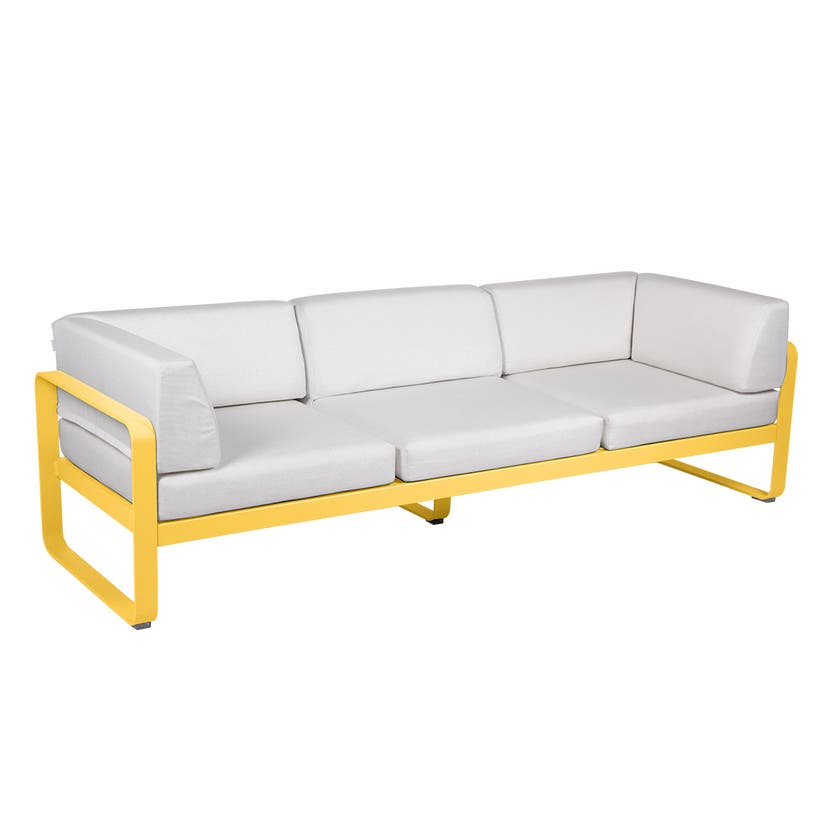 Canapé club 3 places BELLEVIE de Fermob, Miel, Coussin Blanc grisé Canapé club 3 places BELLEVIE de Fermob, Miel, Coussin Blanc grisé