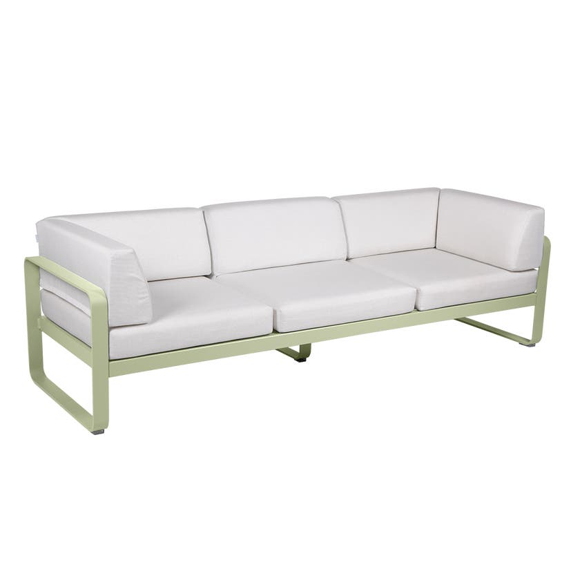 Canapé club 3 places BELLEVIE de Fermob, Tilleul, Coussin Blanc grisé Canapé club 3 places BELLEVIE de Fermob, Tilleul, Coussin Blanc grisé