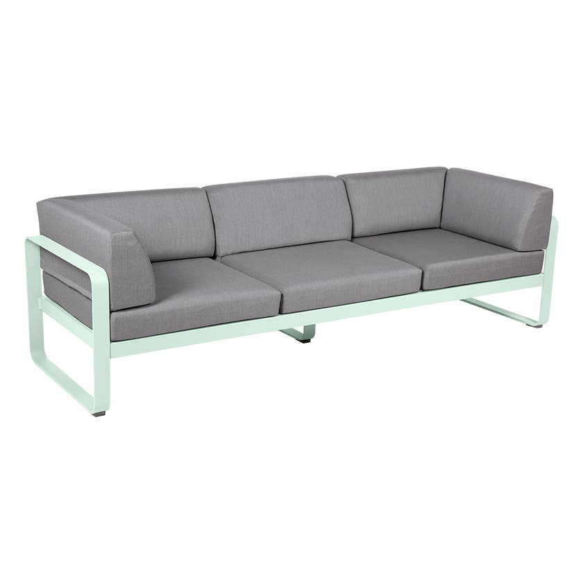 Canapé club 3 places BELLEVIE de Fermob, Menthe glaciale, Coussin Gris flanelle Canapé club 3 places BELLEVIE de Fermob, Menthe glaciale, Coussin Gris flanelle