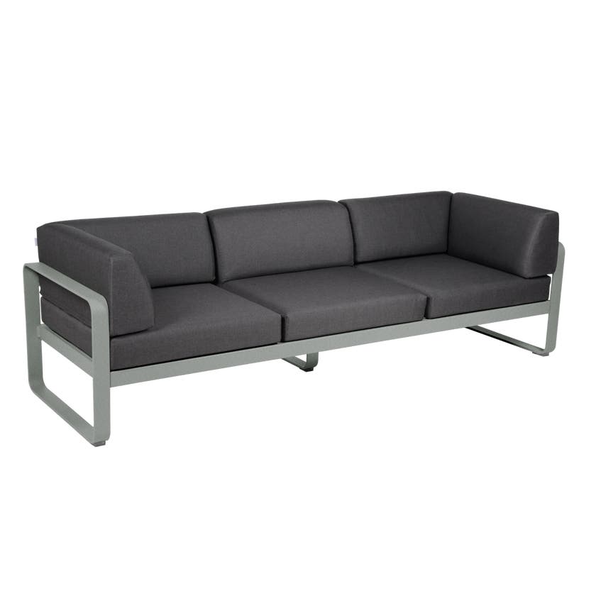 Canapé club 3 places BELLEVIE de Fermob, Gris lapilli, Coussin Gris graphite Canapé club 3 places BELLEVIE de Fermob, Gris lapilli, Coussin Gris graphite