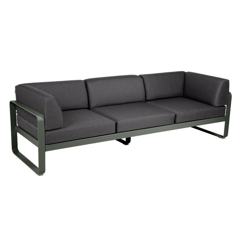 Canapé club 3 places BELLEVIE de Fermob, Romarin, Coussin Gris graphite Canapé club 3 places BELLEVIE de Fermob, Romarin, Coussin Gris graphite