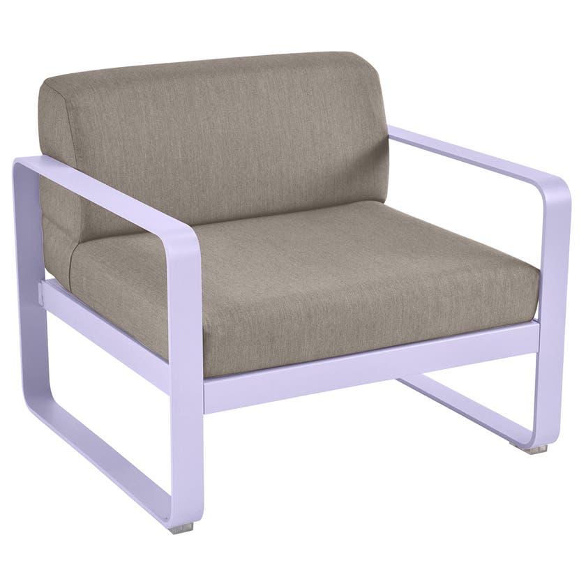 Fauteuil BELLEVIE de Fermob, Coussin Taupe grisé, Guimauve Fauteuil BELLEVIE de Fermob, Coussin Taupe grisé, Guimauve