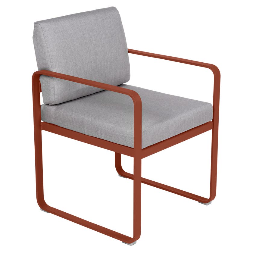 Fauteuil de repas BELLEVIE de Fermob, Ocre rouge, Coussin Gris flanelle Fauteuil de repas BELLEVIE de Fermob, Ocre rouge, Coussin Gris flanelle