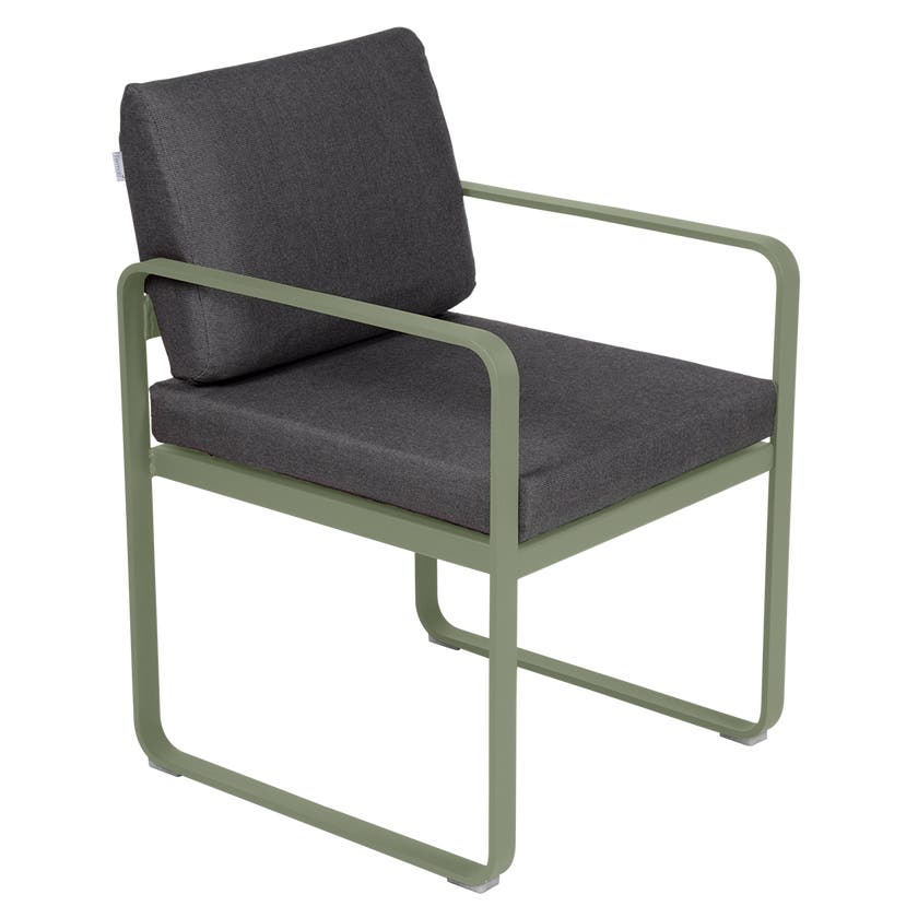 Fauteuil de repas BELLEVIE de Fermob, Cactus, coussin gris graphite Fauteuil de repas BELLEVIE de Fermob, Cactus, coussin gris graphite