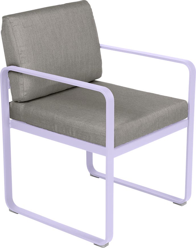 Fauteuil de repas BELLEVIE de Fermob, Guimauve, Coussin Taupe grisé Fauteuil de repas BELLEVIE de Fermob, Guimauve, Coussin Taupe grisé