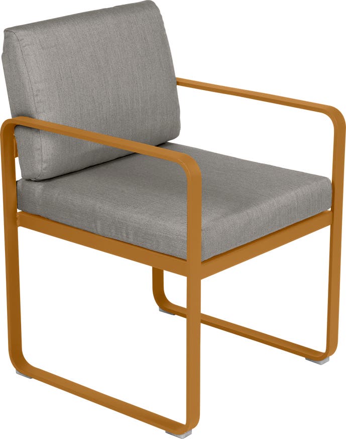 Fauteuil de repas BELLEVIE de Fermob, Pain d'épices, Coussin Taupe grisé Fauteuil de repas BELLEVIE de Fermob, Pain d'épices, Coussin Taupe grisé