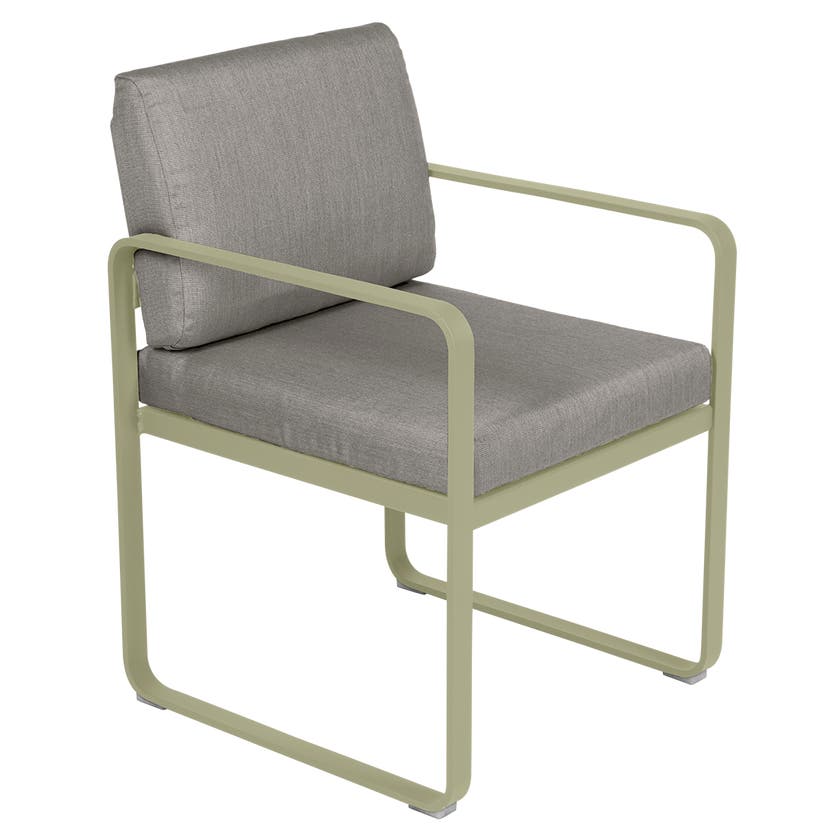 Fauteuil de repas BELLEVIE de Fermob, Tilleul, Coussin Taupe grisé Fauteuil de repas BELLEVIE de Fermob, Tilleul, Coussin Taupe grisé