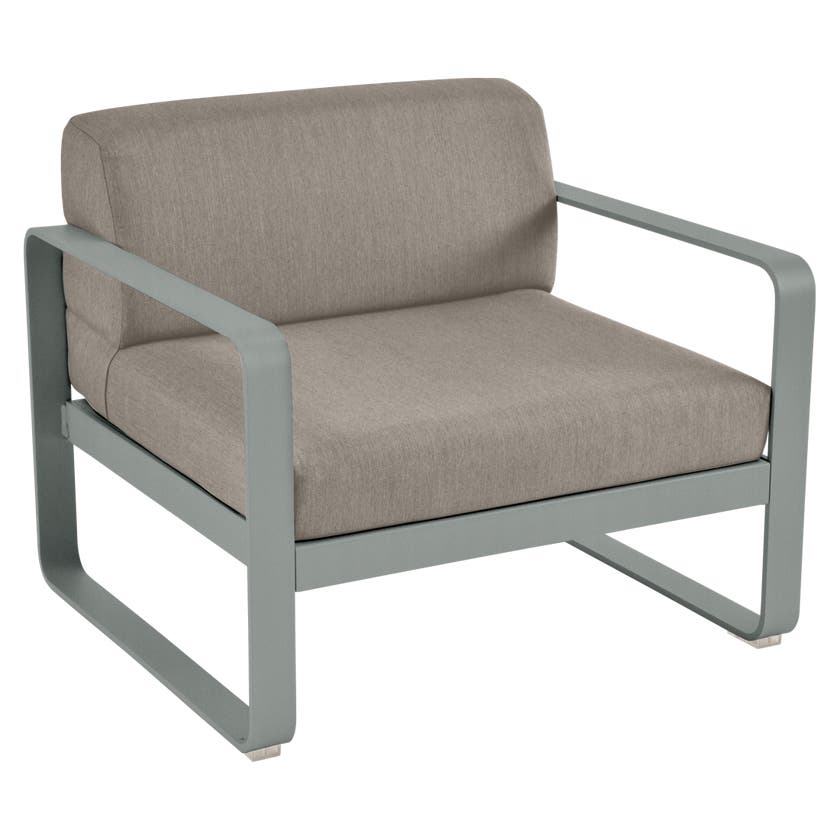 Fauteuil BELLEVIE de Fermob, Coussin Taupe grisé, Gris lapilli Fauteuil BELLEVIE de Fermob, Coussin Taupe grisé, Gris lapilli