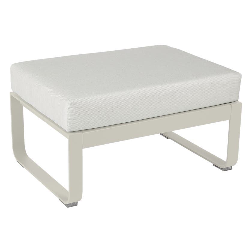 Pouf BELLEVIE de Fermob, Coussin Blanc grisé, Gris argile Pouf BELLEVIE de Fermob, Coussin Blanc grisé, Gris argile