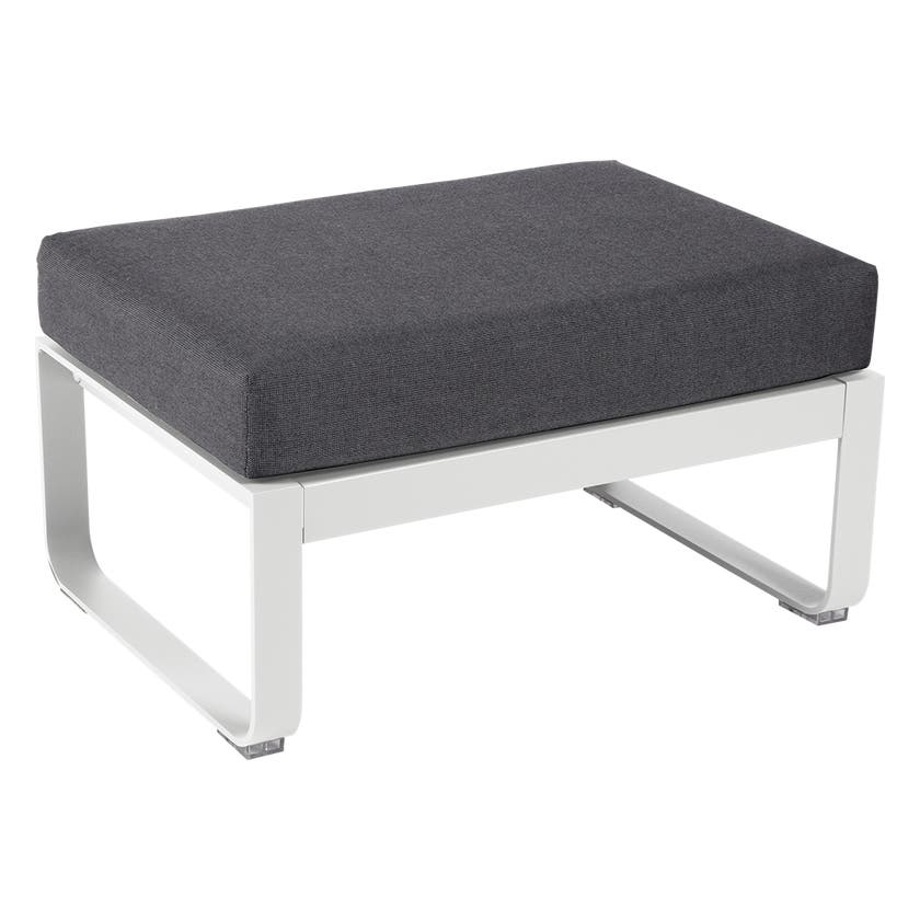 Pouf BELLEVIE de Fermob, coussin gris graphite, Blanc coton Pouf BELLEVIE de Fermob, coussin gris graphite, Blanc coton