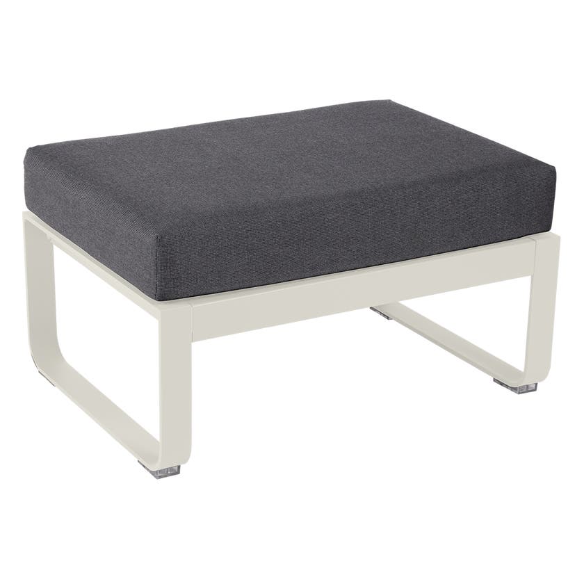 Pouf BELLEVIE de Fermob, coussin gris graphite, Gris argile Pouf BELLEVIE de Fermob, coussin gris graphite, Gris argile