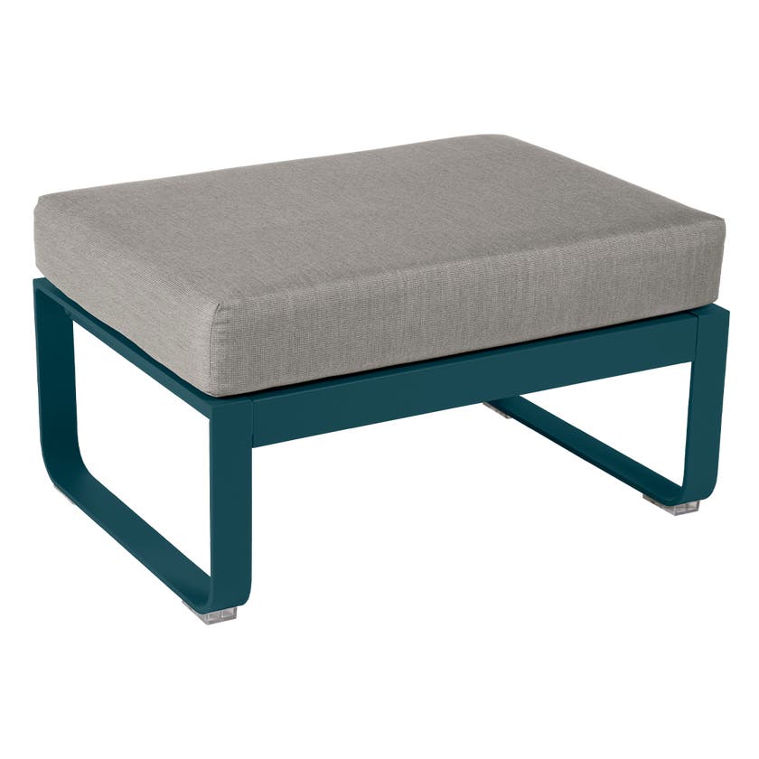 Pouf BELLEVIE de Fermob, Coussin Taupe grisé, Bleu acapulco Pouf BELLEVIE de Fermob, Coussin Taupe grisé, Bleu acapulco