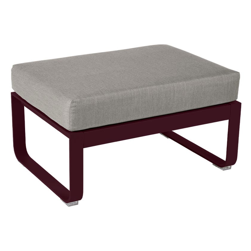 Pouf BELLEVIE de Fermob, Coussin Taupe grisé, Cerise noire Pouf BELLEVIE de Fermob, Coussin Taupe grisé, Cerise noire
