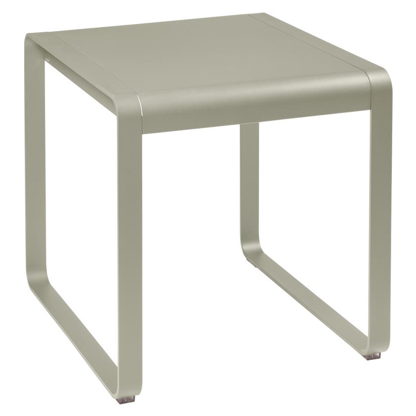 Table BELLEVIE de Fermob, 74 x 80, Muscade Table BELLEVIE de Fermob, 74 x 80, Muscade