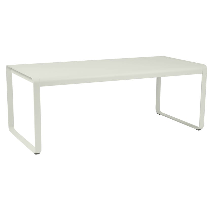 Table BELLEVIE de Fermob, Gris argile Table BELLEVIE de Fermob, Gris argile