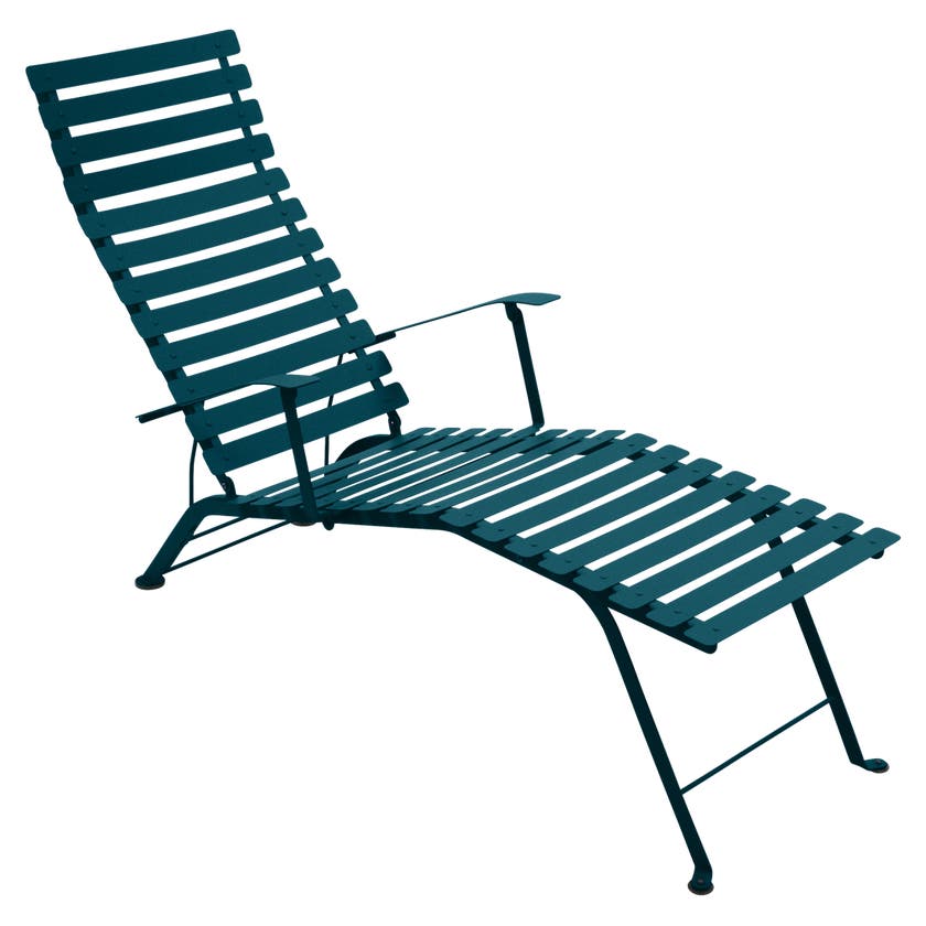 Chaise longue pliante BISTRO de Fermob, bleu acapulco Chaise longue pliante BISTRO de Fermob, bleu acapulco
