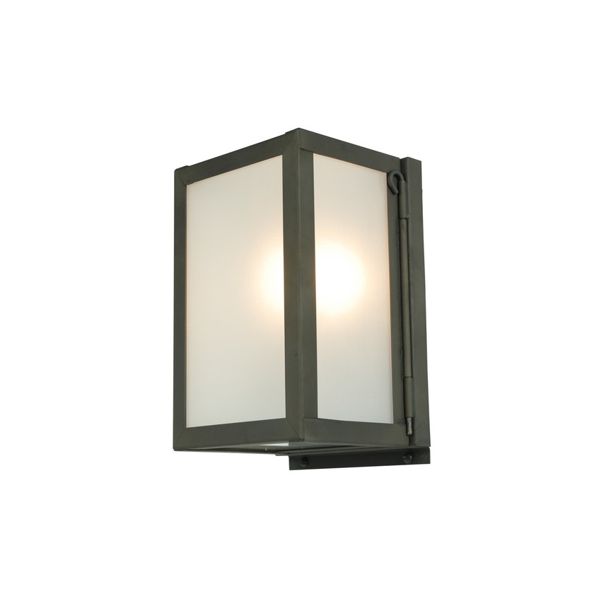 Applique MINIATURE BOX de Davey Lighting, Verre dépoli, Laiton vieilli Applique MINIATURE BOX de Davey Lighting, Verre dépoli, Laiton vieilli
