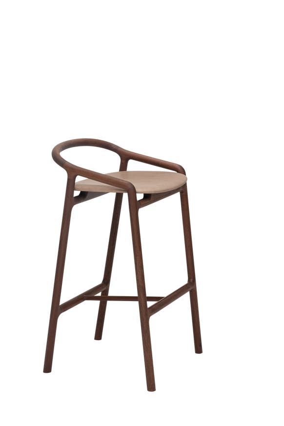 Tabouret de bar BRIONI de Woak, H.75 cm, Noyer huilé, Assise cuir Tabouret de bar BRIONI de Woak, H.75 cm, Noyer huilé, Assise cuir
