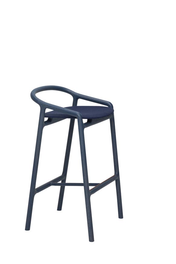 Tabouret de bar BRIONI de Woak, H.75 cm, Chêne laqué, Bleu, Assise tissu Tabouret de bar BRIONI de Woak, H.75 cm, Chêne laqué, Bleu, Assise tissu