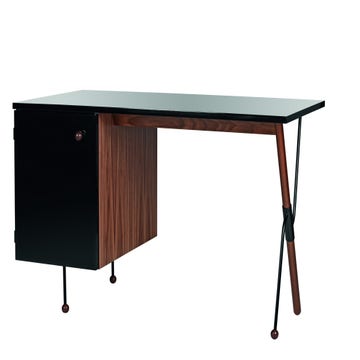 Bureau 62 de Gubi, Noyer