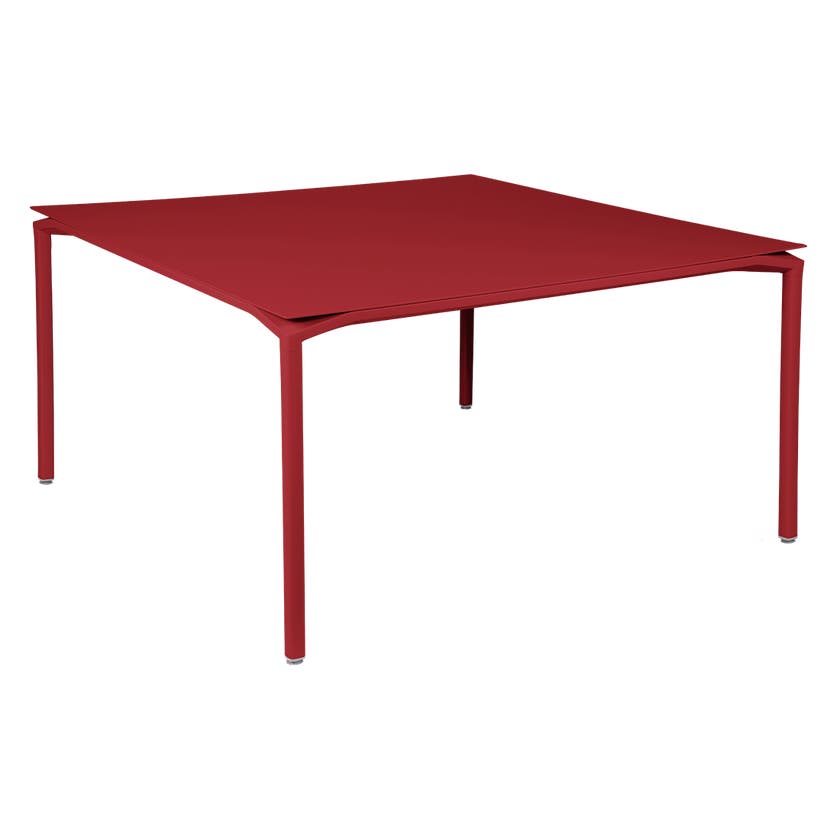 Table CALVI de Fermob, 140 x 140 cm, Piment Table CALVI de Fermob, 140 x 140 cm, Piment