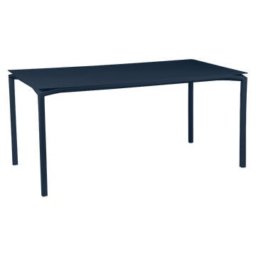 Table CALVI de Fermob, 160 x 80 cm, Bleu abysse Table CALVI de Fermob, 160 x 80 cm, Bleu abysse