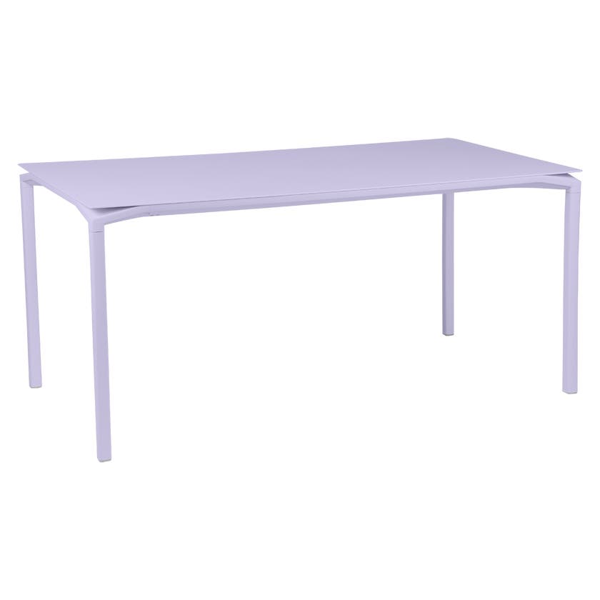 Table CALVI de Fermob, 160 x 80 cm, Guimauve Table CALVI de Fermob, 160 x 80 cm, Guimauve