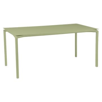 Table CALVI de Fermob, 160 x 80 cm, Tilleul Table CALVI de Fermob, 160 x 80 cm, Tilleul