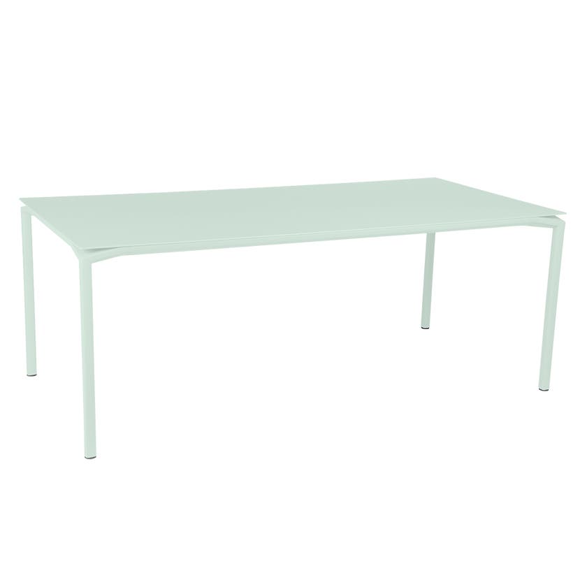 Table CALVI de Fermob, 195 x 95 cm, Menthe glaciale Table CALVI de Fermob, 195 x 95 cm, Menthe glaciale