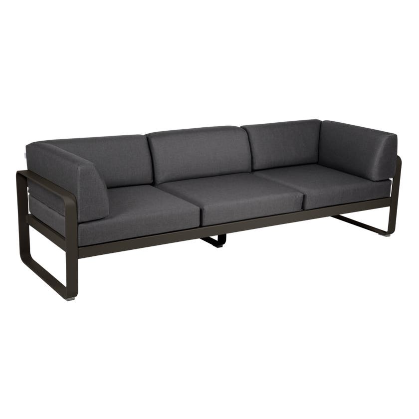 Canapé club 3 places BELLEVIE de Fermob, Tonka, Coussin Gris graphite Canapé club 3 places BELLEVIE de Fermob, Tonka, Coussin Gris graphite