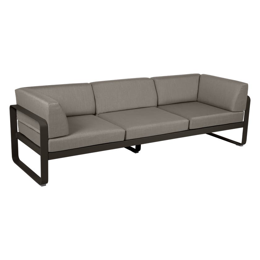 Canapé club 3 places BELLEVIE de Fermob, Tonka, Coussin Taupe grisé Canapé club 3 places BELLEVIE de Fermob, Tonka, Coussin Taupe grisé