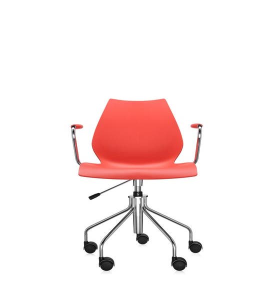 Chaise à roulettes avec accoudoirs MAUI de Kartell, Rouge pourpre