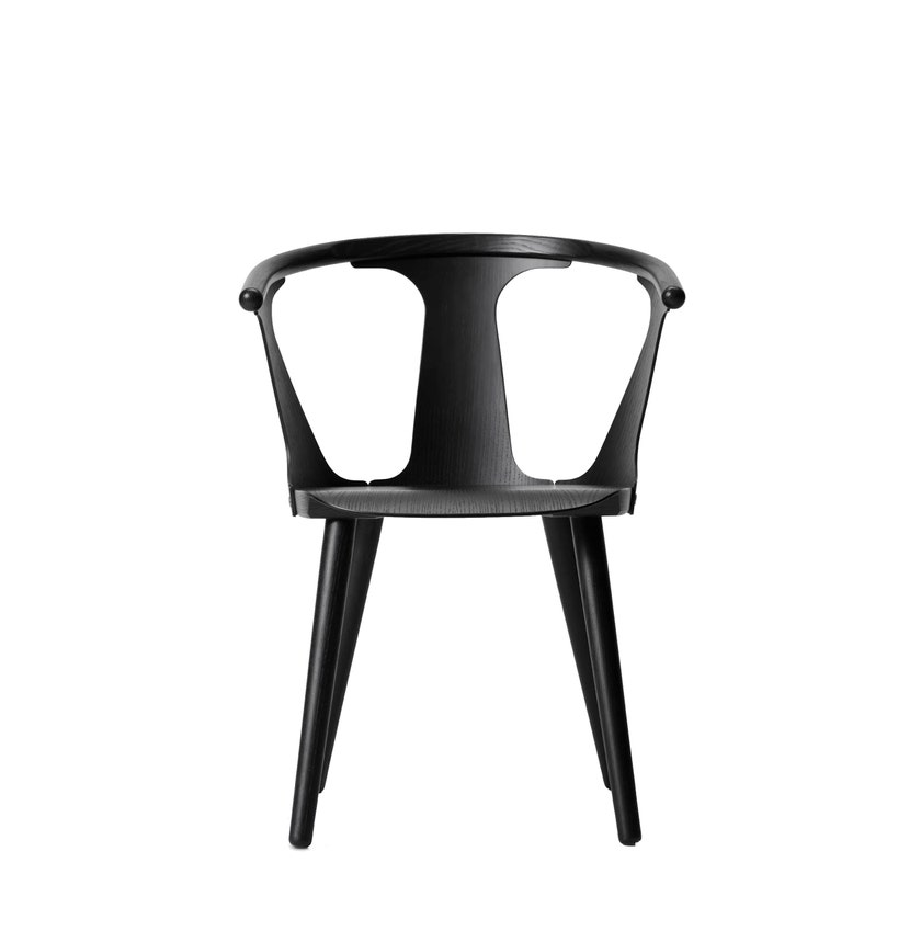 Chaise IN BETWEEN SK1 de &Tradition, Black laquered oak Chaise IN BETWEEN SK1 de &Tradition, Black laquered oak
