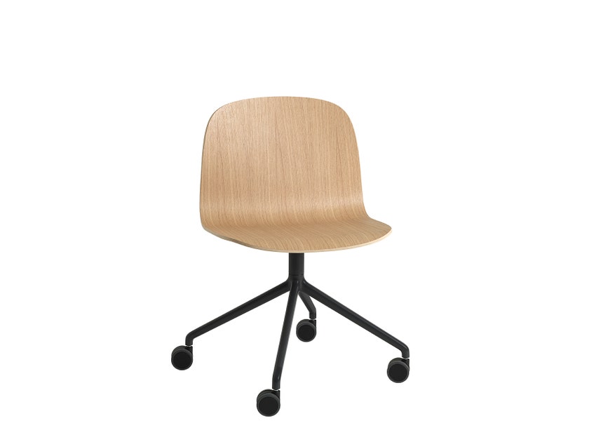 Chaise VISU Swivel avec roues de Muuto Chaise VISU Swivel avec roues de Muuto