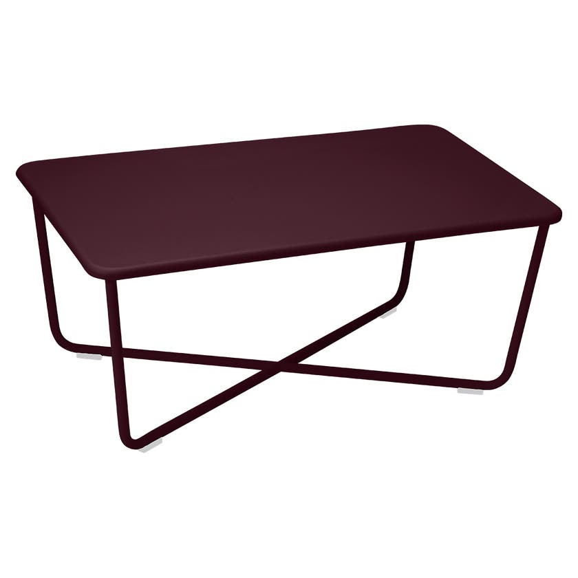 Table basse CROISETTE de Fermob, Cerise noire Table basse CROISETTE de Fermob, Cerise noire