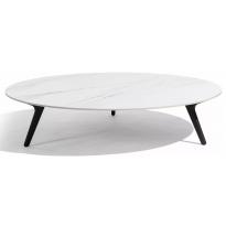 Table basse TORSA de Manutti, D.100 cm, Piétement en teck noir, Plateau céramique finition marbre blanc