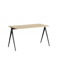 Table PYRAMID 01 de Hay, 140 x 65 cm, Chêne laqué clair, Piètement acier noir