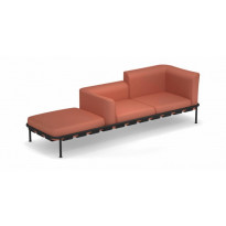 Sofa 3 places DOCK de Emu, Structure noir avec coussins hibiscus