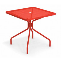 Table carrée CAMBI de Emu, 80 x 80 cm, Rouge écarlate