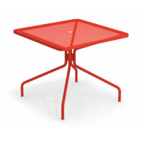 Table carrée CAMBI de Emu, 90 x 90 cm, Rouge écarlate